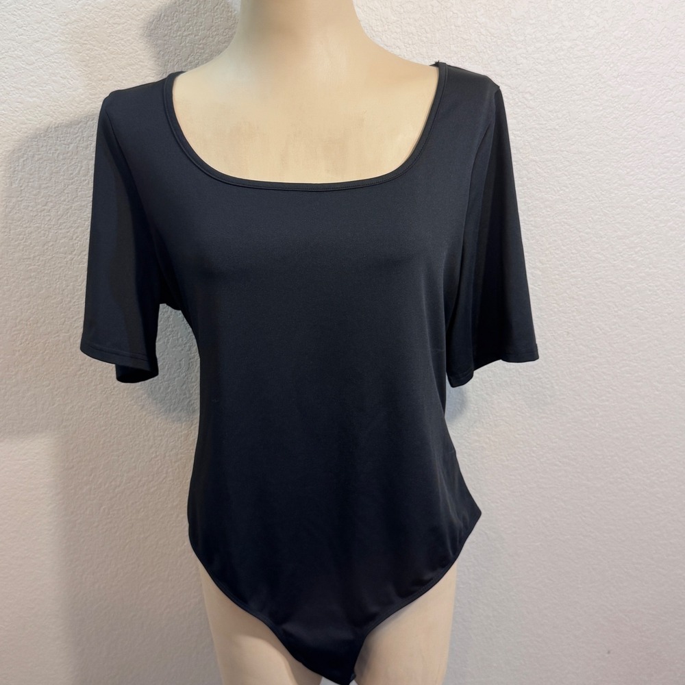 Womens Plus Size 4XL Black Short Sleeve Scoop Neck Snap Closure Bodysuit Top